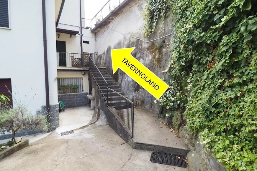 Tavernoland - Duck Side Of Como